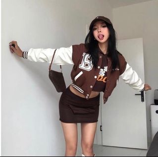 (Category: ) located in . Submitted by ayeeitspari (Listing ID 1140897905, Image 1). Description: .