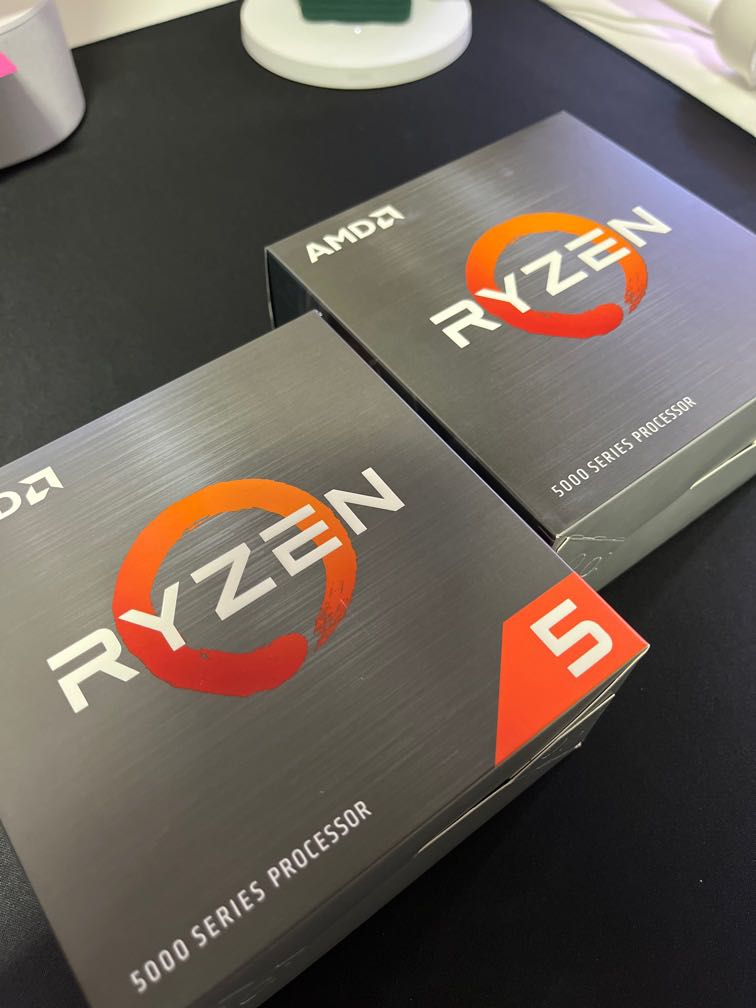 AMD Ryzen 5 5600X 6C/12T CPU with Wraith Spire for gaming/streaming