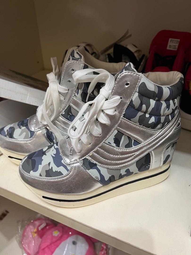 army wedge sneakers