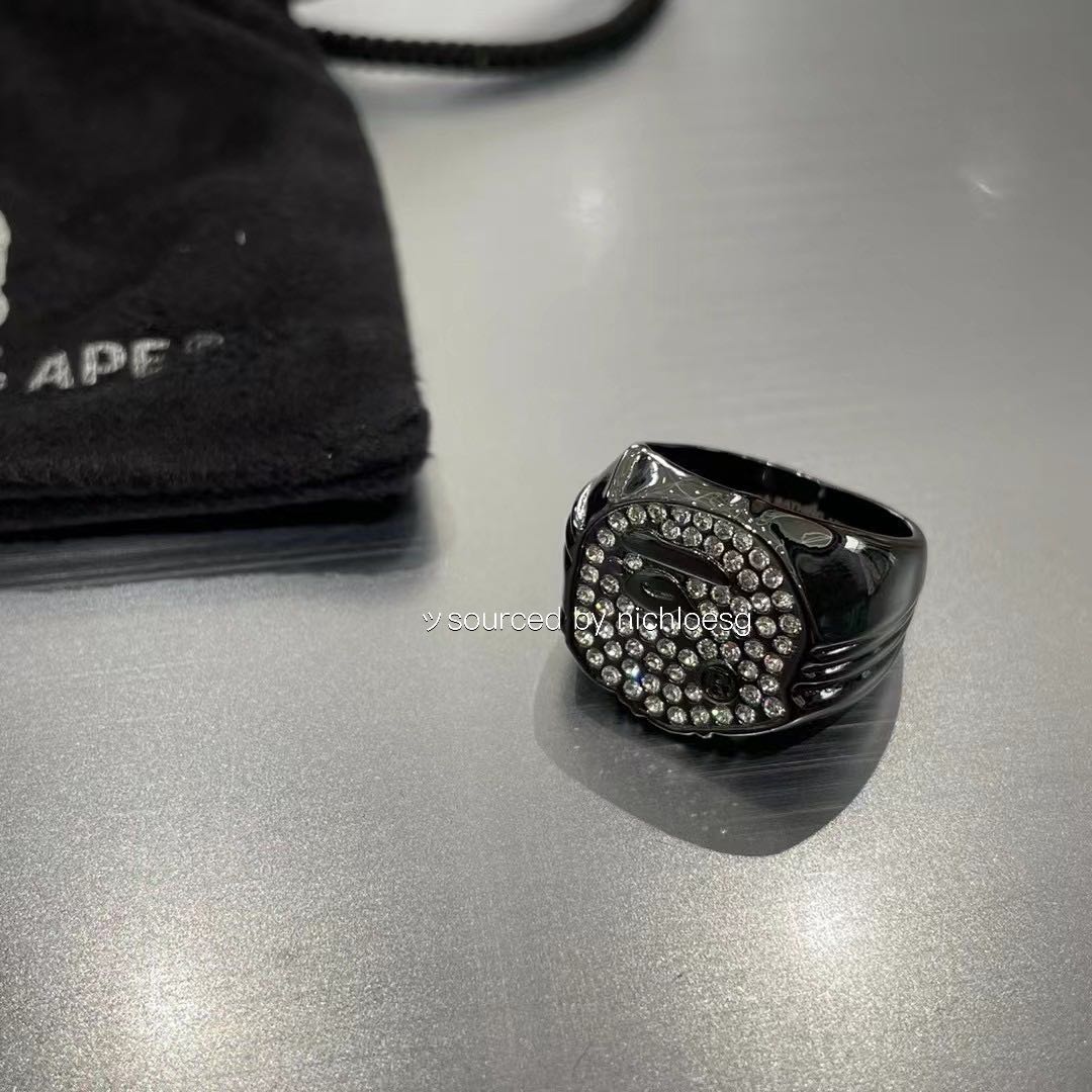 BAPE RHINESTONE APE HEAD RING, Men's Fashion, Watches