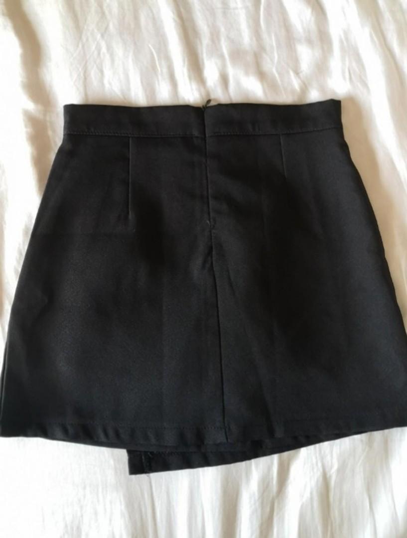a line skirt black