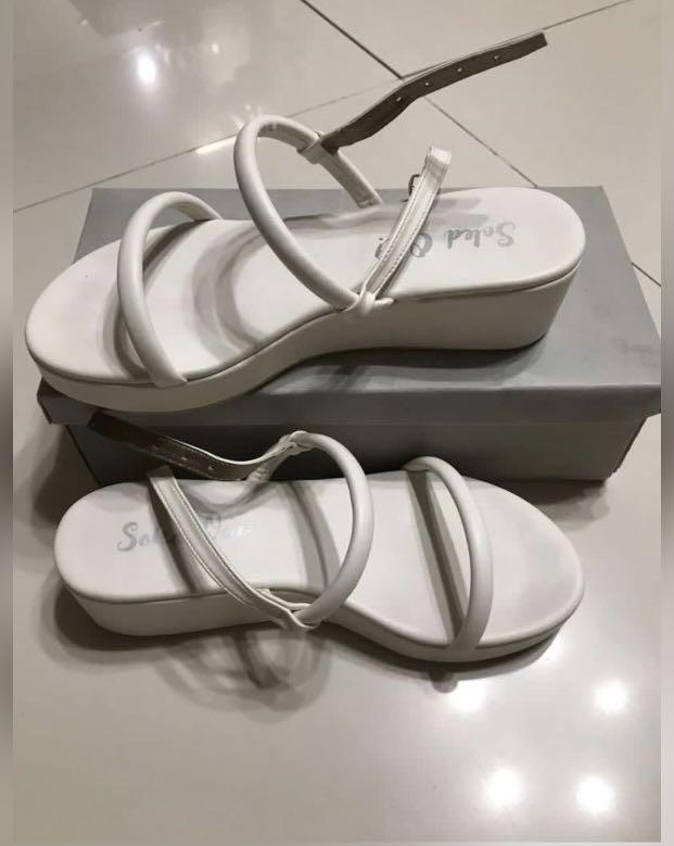 2 inch platform sandals