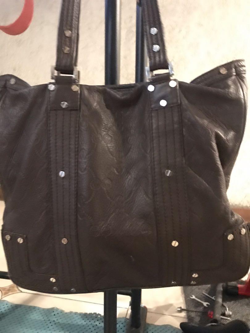 Charriol tote bag (Category: Luxury Bags & Wallets) located in Quezon City. Submitted by zhoobag (Listing ID 1140937155, Image 2). Description: Authentic Charriol leather bag. .