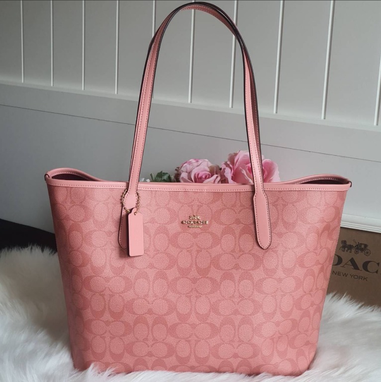 Original Coach Tote Bag monogram 5696, Women's Fashion, Bags & Wallets, Tote  Bags on Carousell