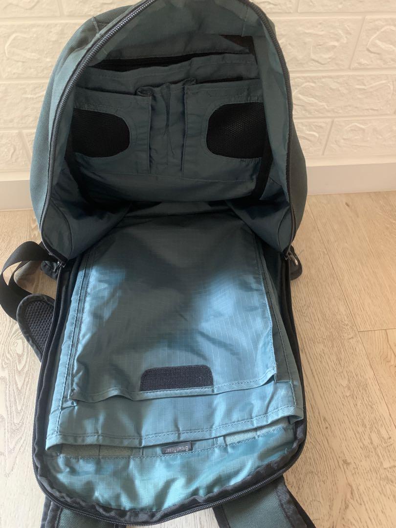 Crumpler backpack 60 Queenstown MRT, Men's Fashion, Bags