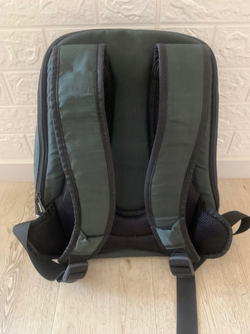 Crumpler backpack 60 Queenstown MRT, Men's Fashion, Bags