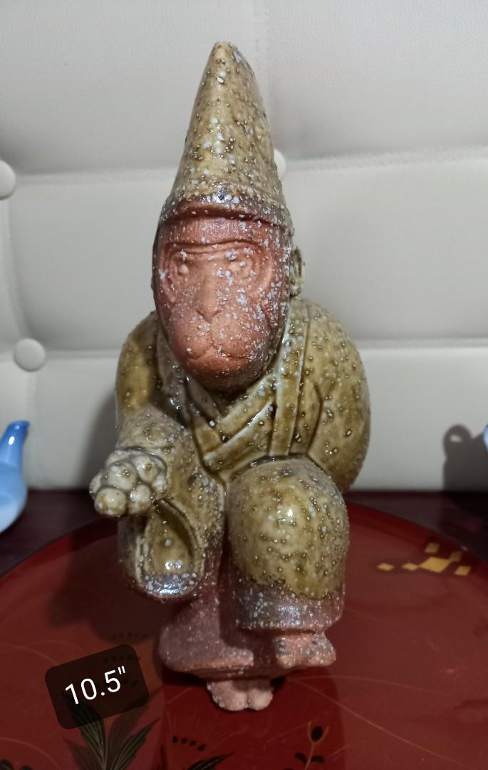 Elderly Sun Wukong Figurine (Category: Other Home Decor) located in Bacarra. Submitted by kilned_japansurplus (Listing ID 1140871939, Image 1). Description: Monkeys are symbols of power and being smart in the Chinese culture. The figure above is the depiction of an elderly Sun Wukong otherwise known as Monkey King his name means "monkey awakened from emptiness" in which through his journey from having flaws, he became enlightened. In Japan, he is