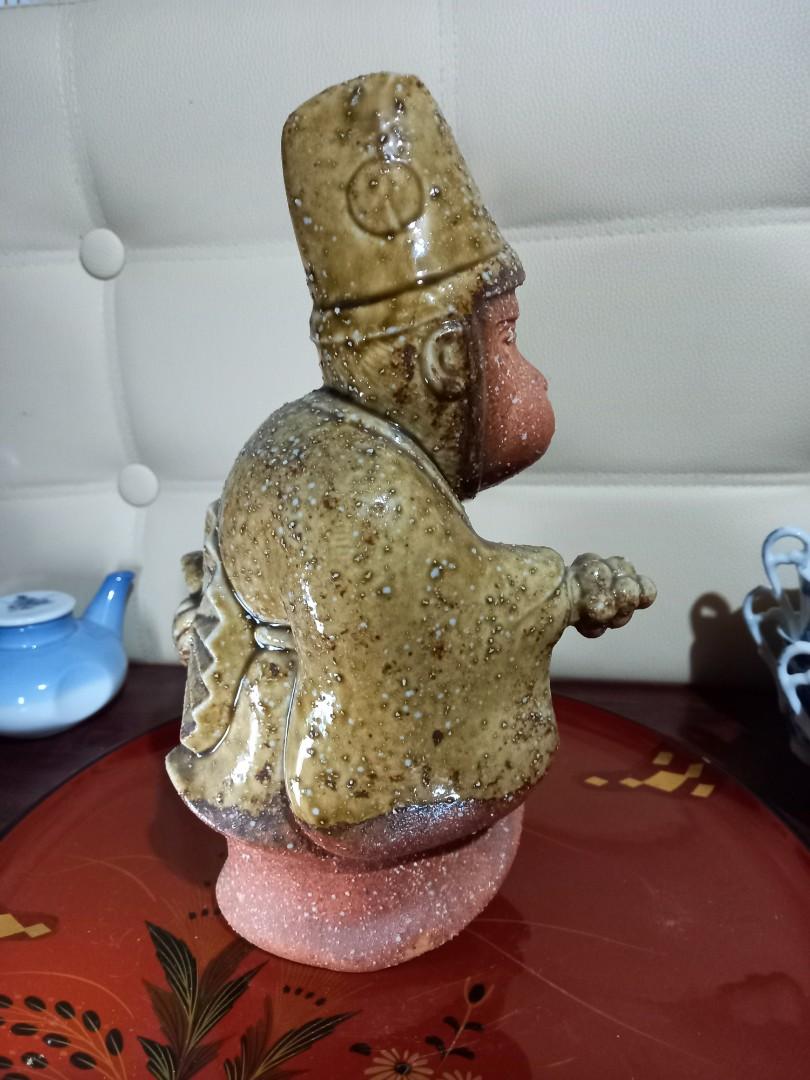 Elderly Sun Wukong Figurine (Category: Other Home Decor) located in Bacarra. Submitted by kilned_japansurplus (Listing ID 1140871939, Image 2). Description: Monkeys are symbols of power and being smart in the Chinese culture. The figure above is the depiction of an elderly Sun Wukong otherwise known as Monkey King his name means "monkey awakened from emptiness" in which through his journey from having flaws, he became enlightened. In Japan, he is