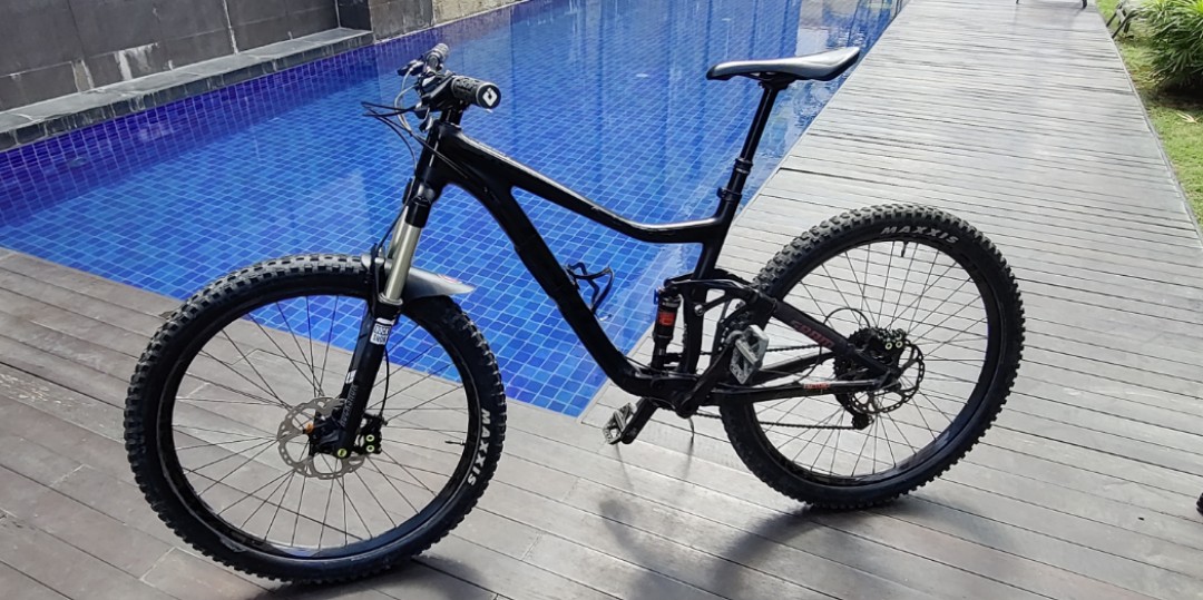 mountain bike -Giant Trance Advanced 2 