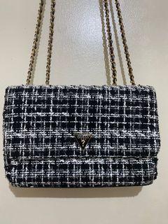 Guess Cessily Convertible Crossbody in Tweed