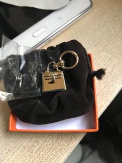 （分類：）位於 。 由 axelbb 提交（商品編號 1140950998，圖片 1）。簡介： 。
