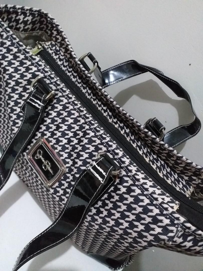 Auth Jessica Simpson Houndstooth Laptop bag Luxury Bags