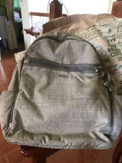 (Category: ) located in . Submitted by preloved_etc (Listing ID 1140905222, Image 1). Description: .