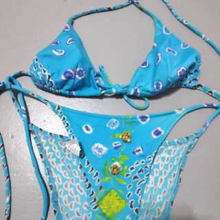 (Category: ) located in . Submitted by dcprelovedclothes (Listing ID 1140995567, Image 1). Description: .