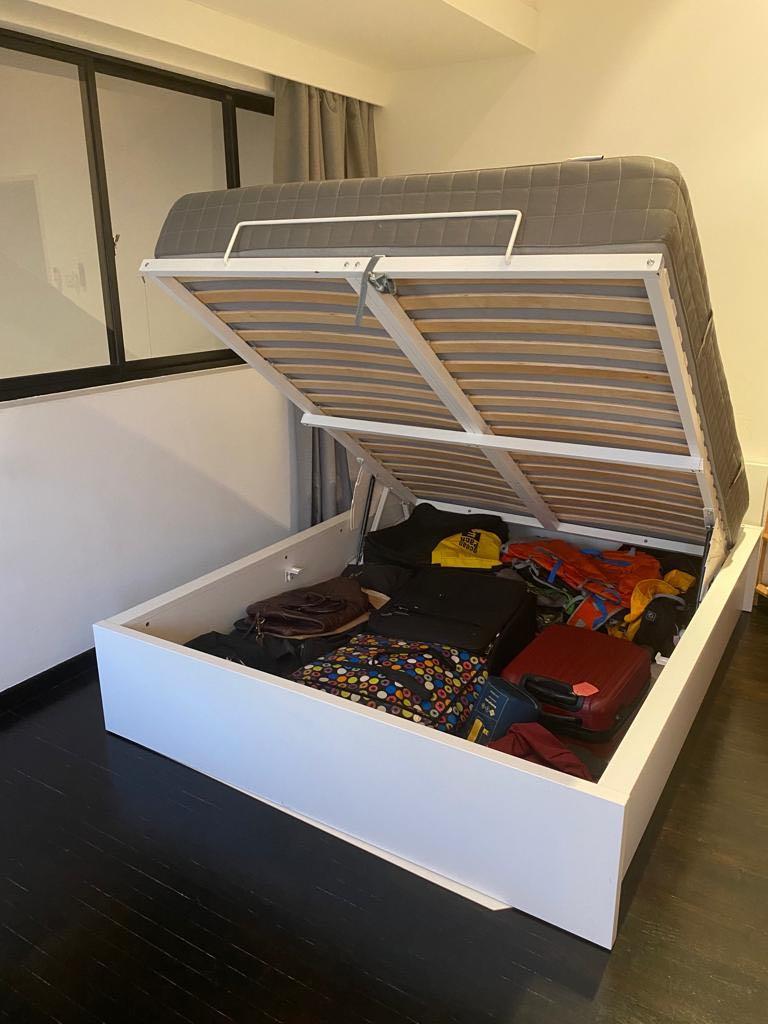 Malm pull up storage bed top