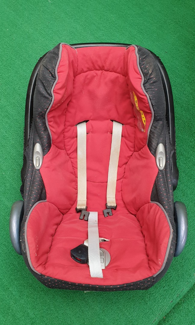 Maxi cosi infant car seat, Babies & Kids, Going Out, Car Seats on Carousell