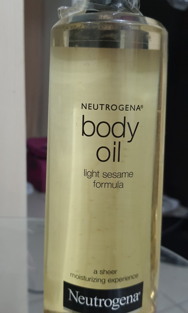 Neutrogena body oil, Beauty & Personal Care, Bath & Body, Body Care on