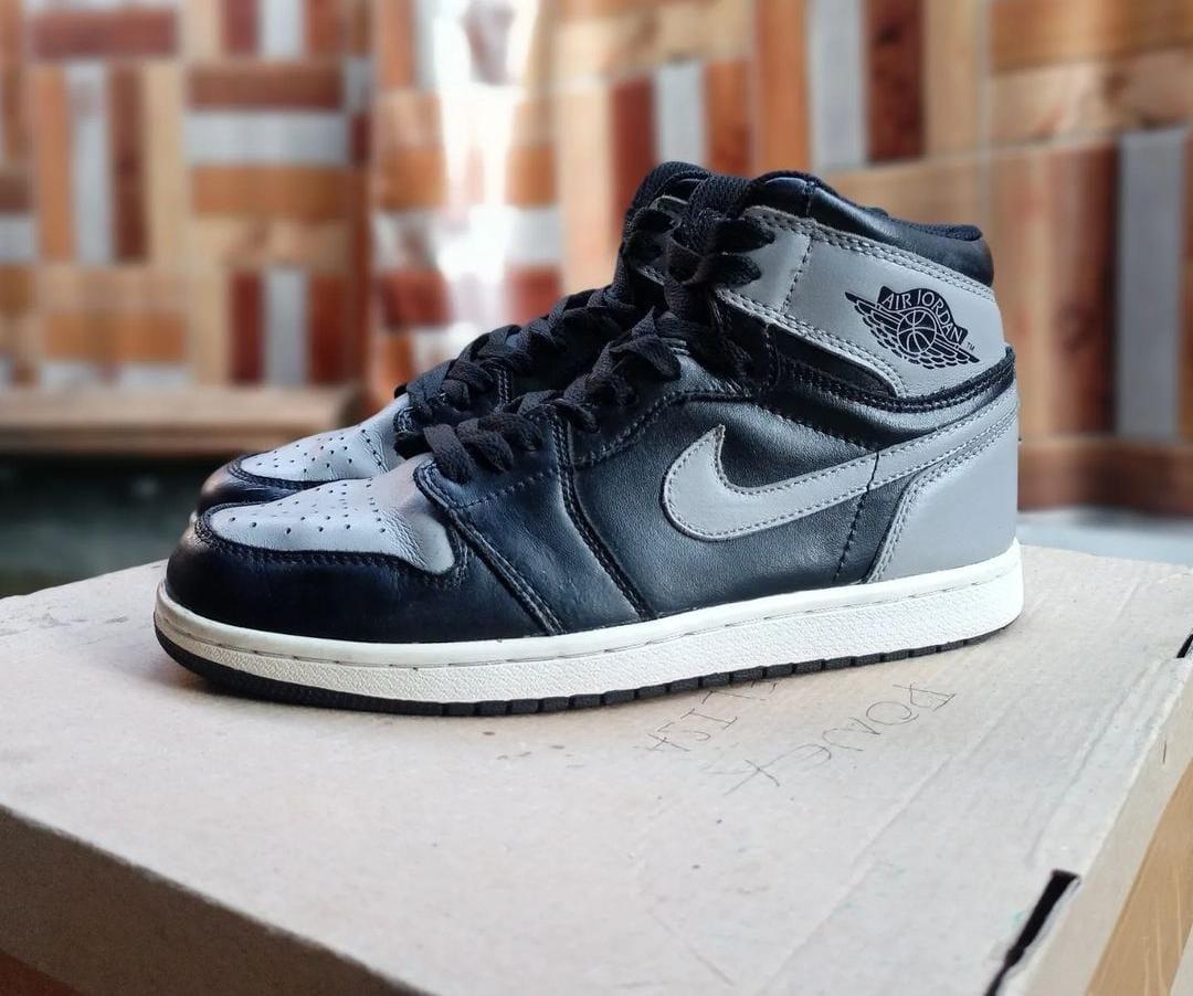 Nike sales jordan r1