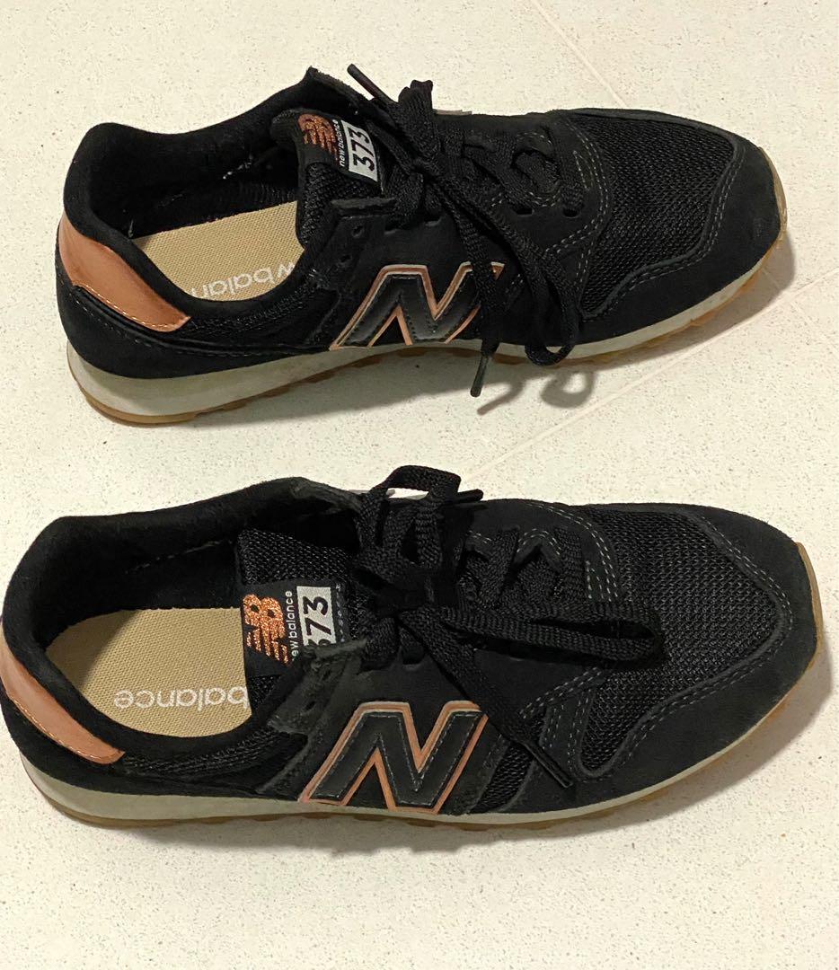 All black new balance 373 shop