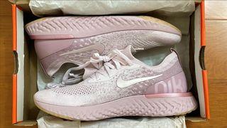 全新NIKE男子 Epic React Flyknit慢跑鞋，尺寸 US9 (27cm)