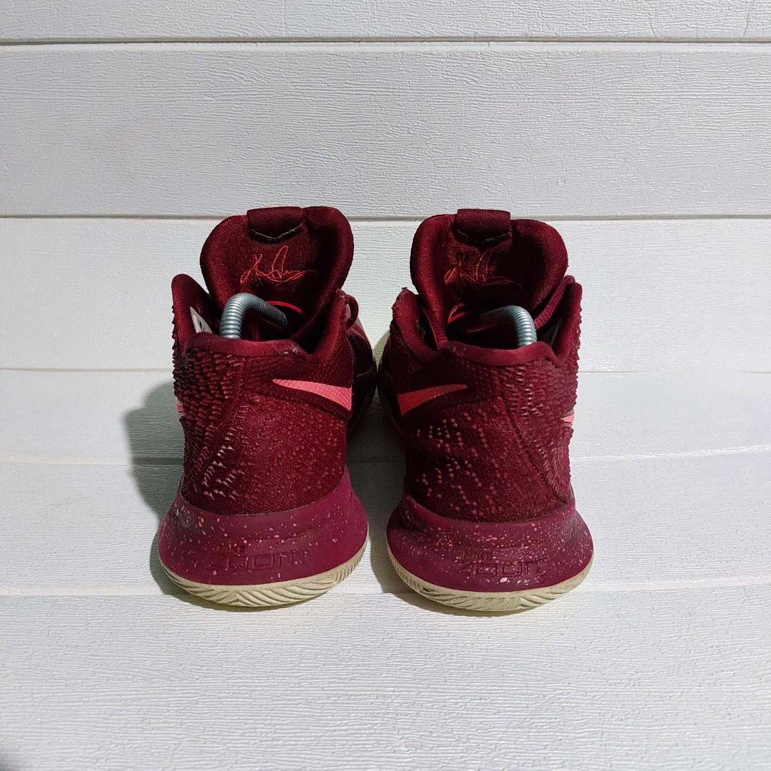 Kyrie 5 maroon store