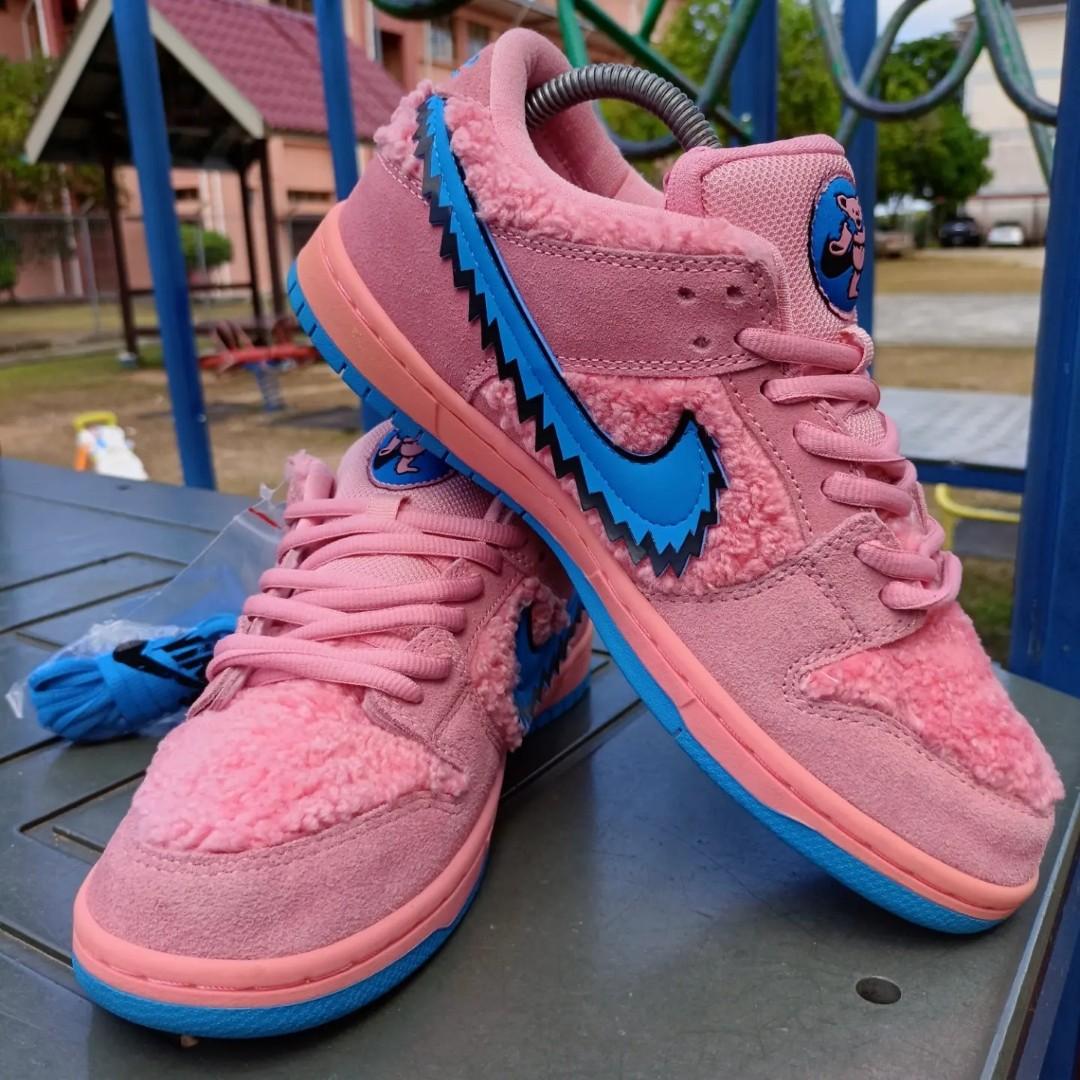Nike dead online