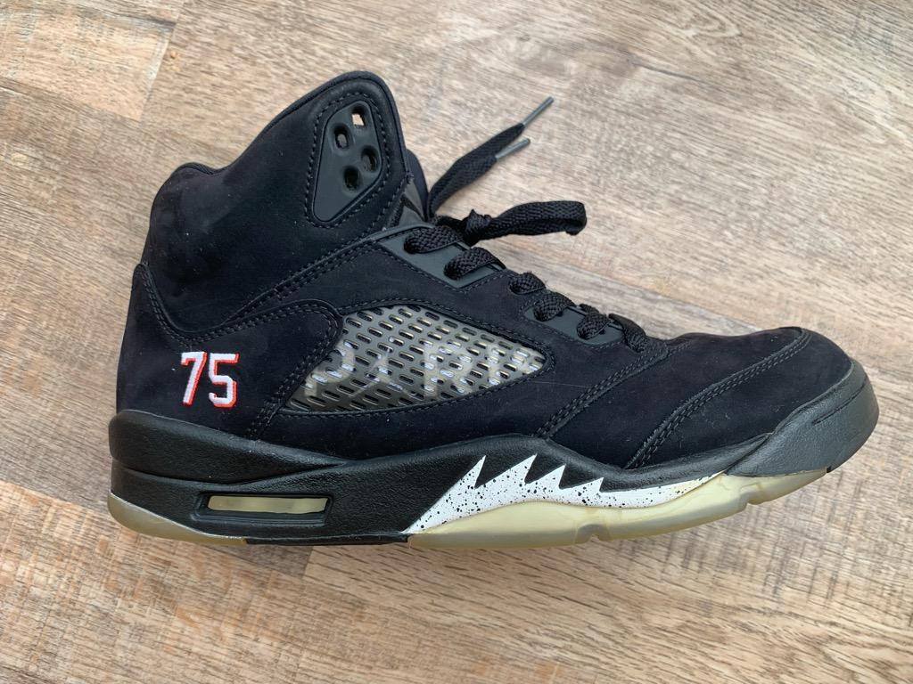 jordan 5s psg