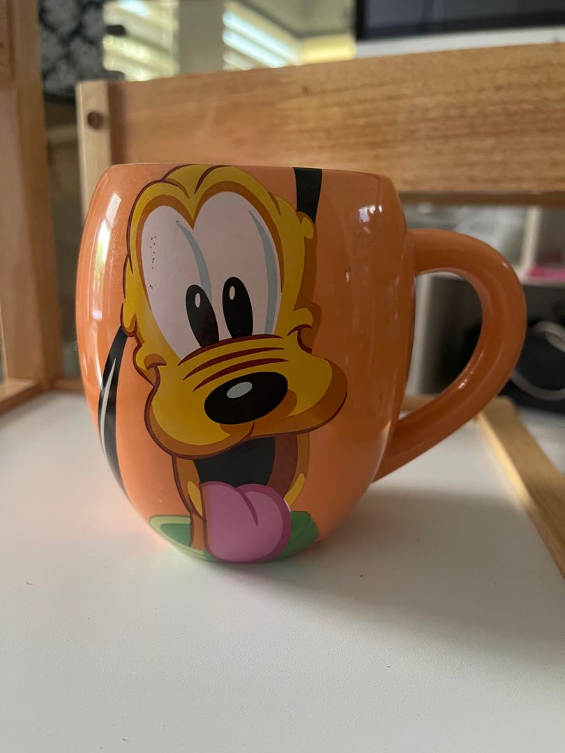 Pluto Mug Disney Store, Hobbies & Toys, Memorabilia & Collectibles