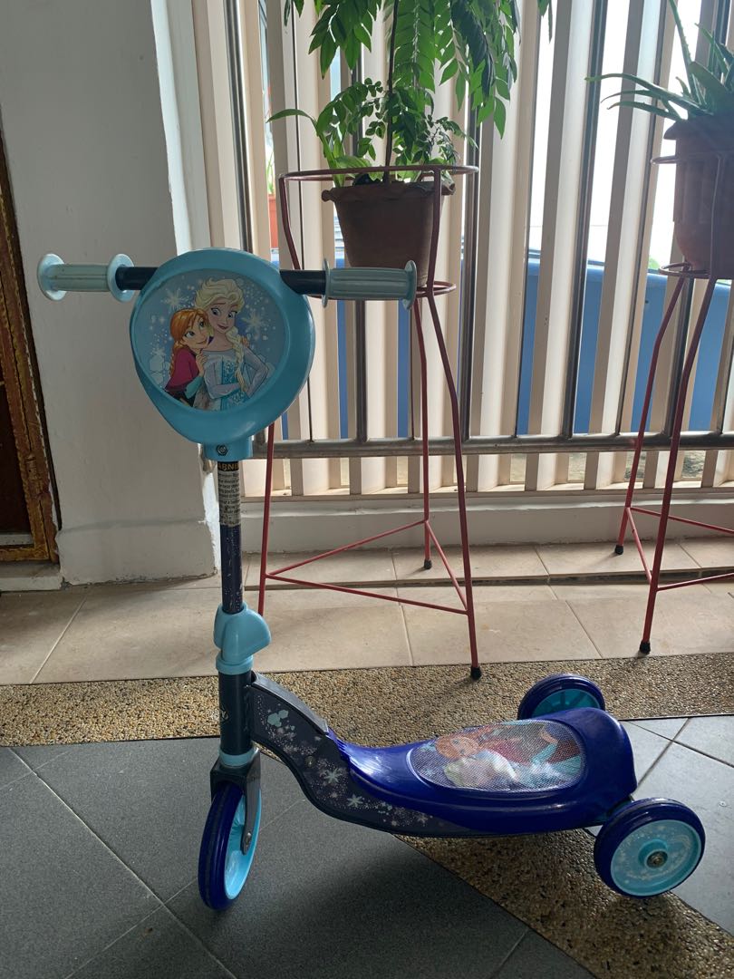 Kids Scooter Frozen Design , Sports Equipment, Sports & Games, Skates