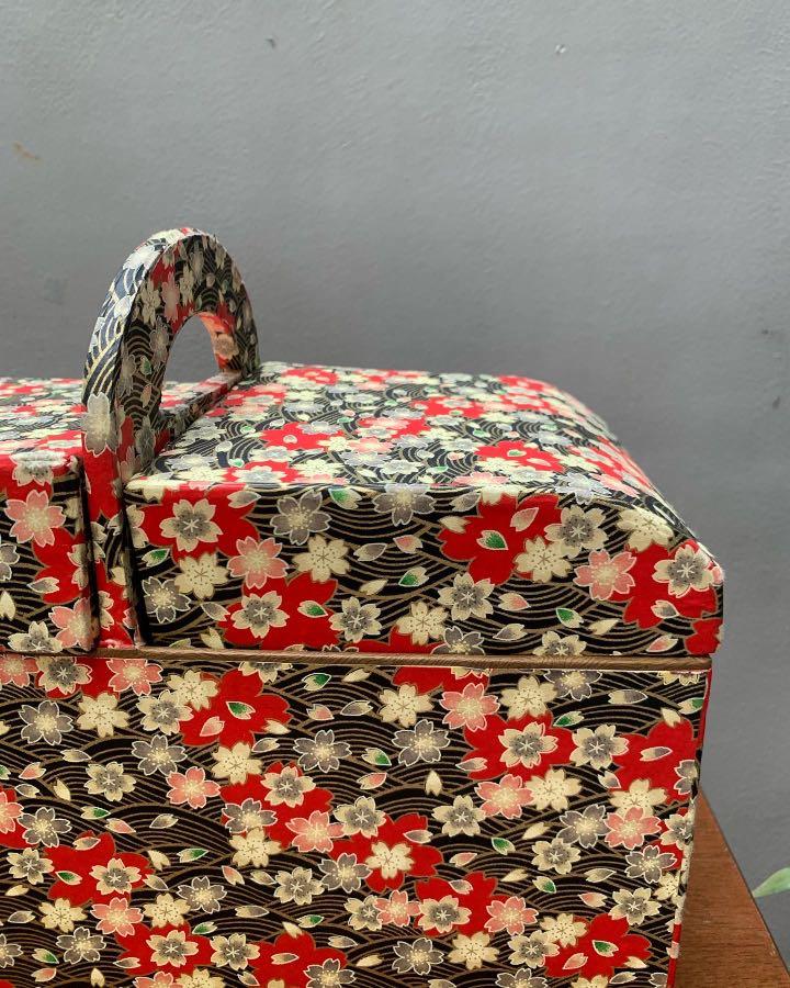 Sewing kit box/ Organizer/ (Category: Storage Boxes & Baskets) located in Marikina City. Submitted by colawire (Listing ID 1140915941, Image 3). Description: Material: Paper Without packaging/Plastic wrap/Paper bag.