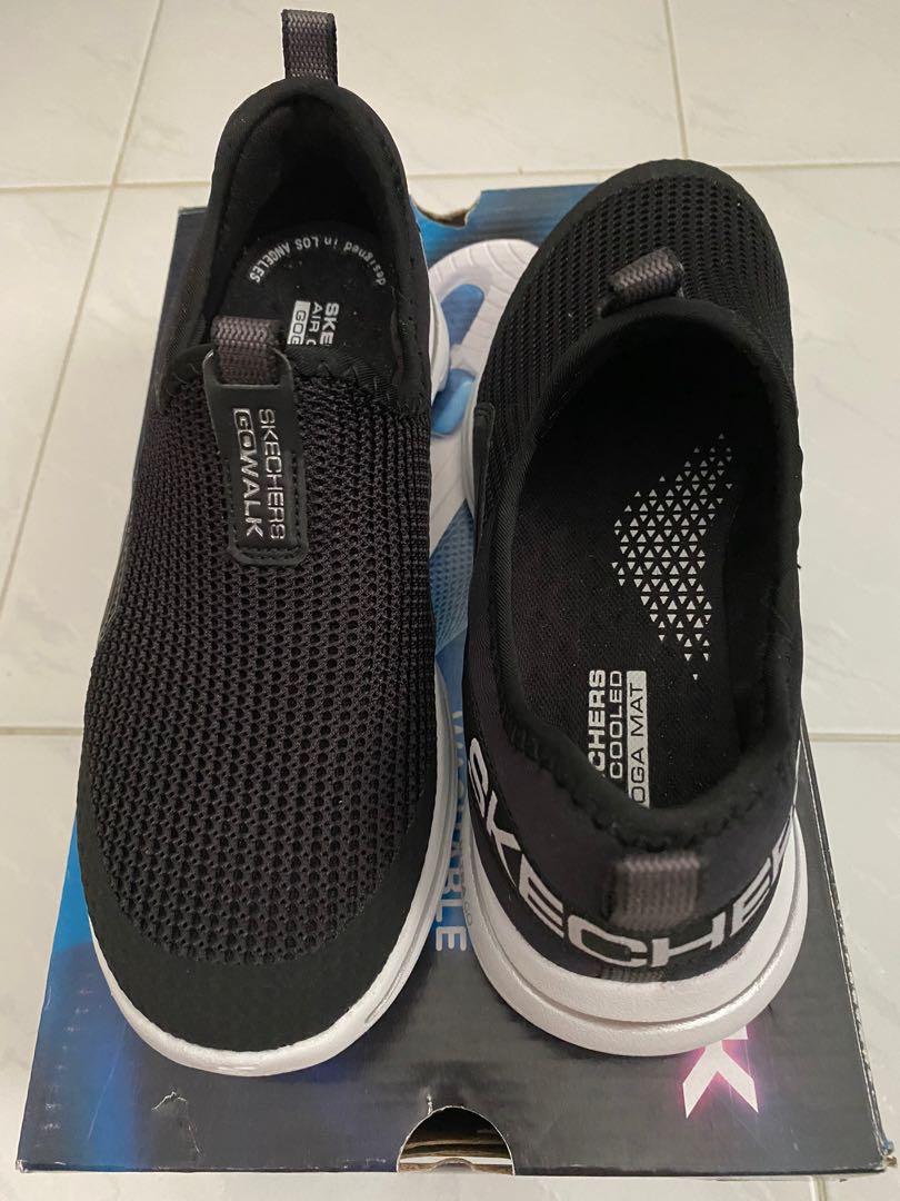 black skechers go walk 5