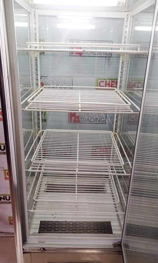 Upright Chiller Display Showcase 4-Layer (Category: Refrigerators and Freezers) located in Makati City. Submitted by budgetappliance (Listing ID 1140941687, Image 2). Description: Upright Chiller Display Showcase 4-Layer Merit Stainless Steel Dimension: 55 x 55 x 170 cm Model: SCLG4-238F NUmber: A9532B0238C001 Volume: 240L Voltage: 220V Frequency: 60Hz Rated Electric Current: 2.2A Machine Power: 390W Good condition With 30days warranty For inquir