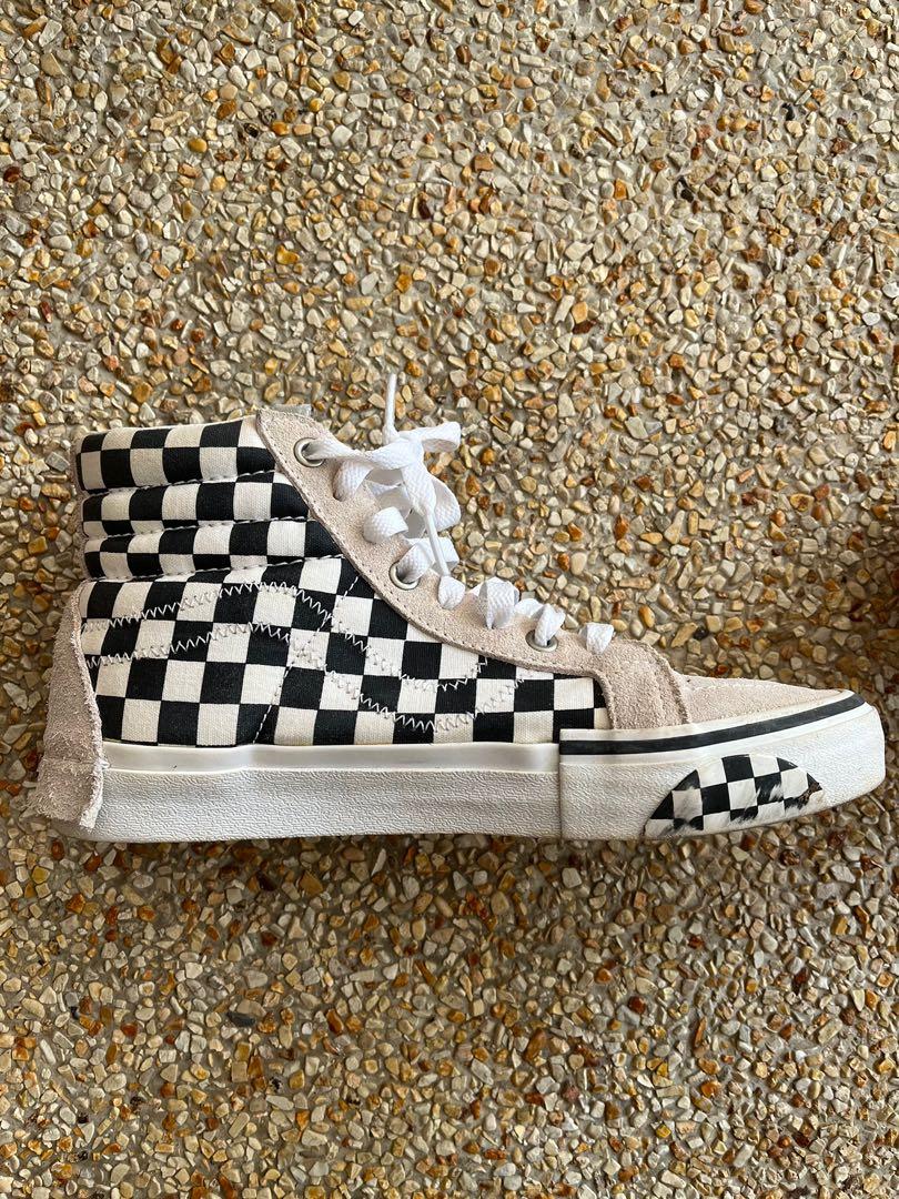 White high top checkered 2024 vans