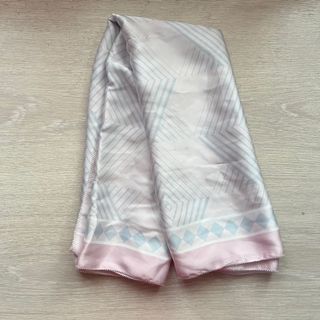 (Category: ) located in . Submitted by thriftwithaini (Listing ID 1140949099, Image 1). Description: .
