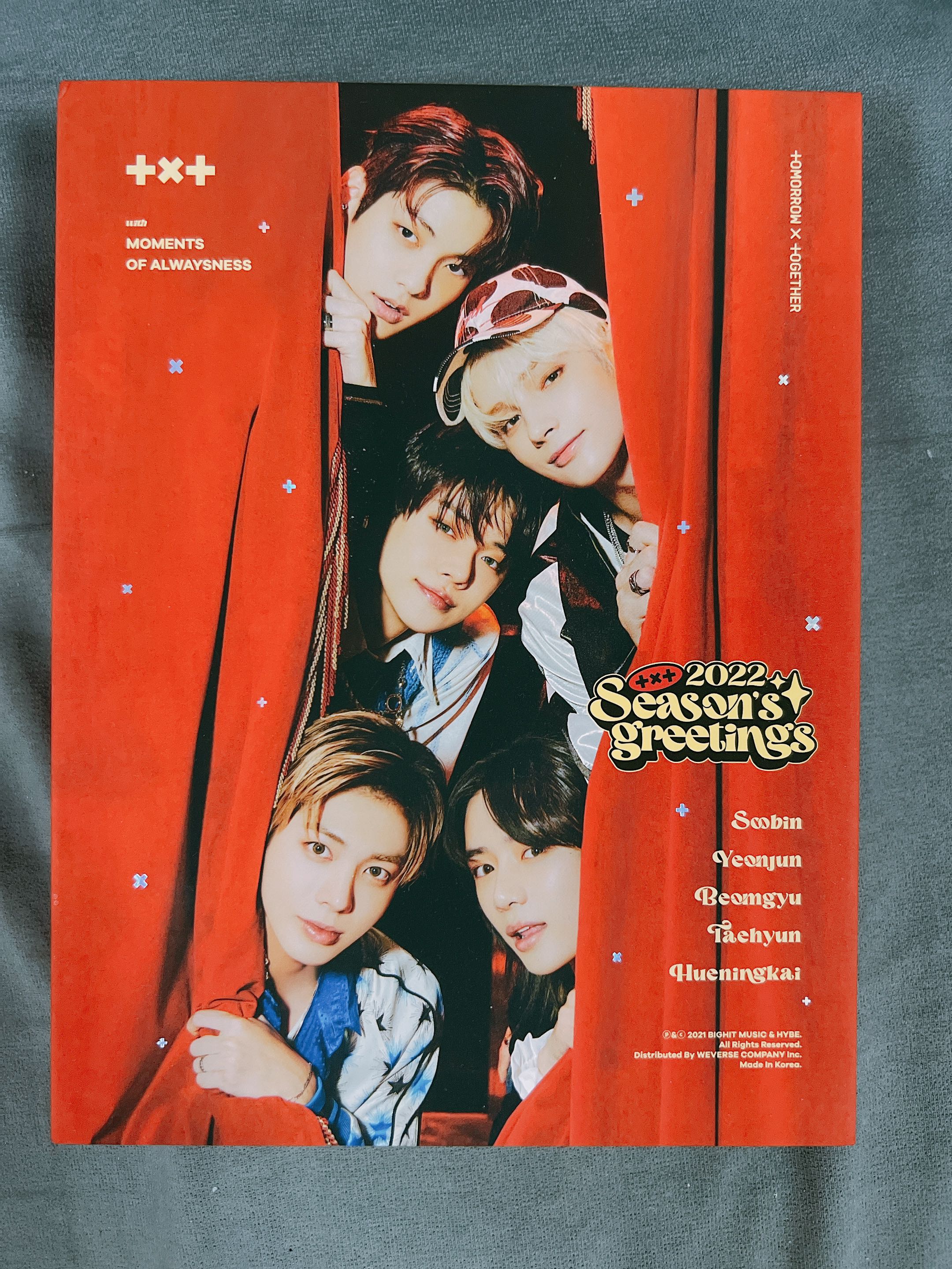 WTS LFB TXT Seasons Greetings 2022 SG22 Sharing, Hobbies & Toys