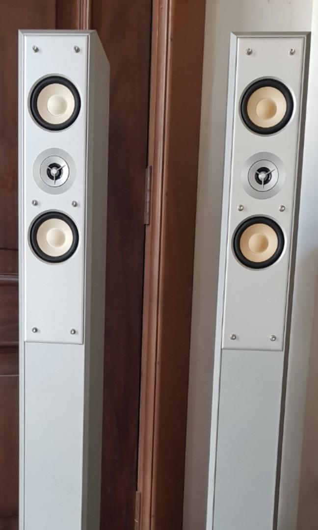 Yamaha NS 125F Floor Standing Tower Speakers Audio Soundbars