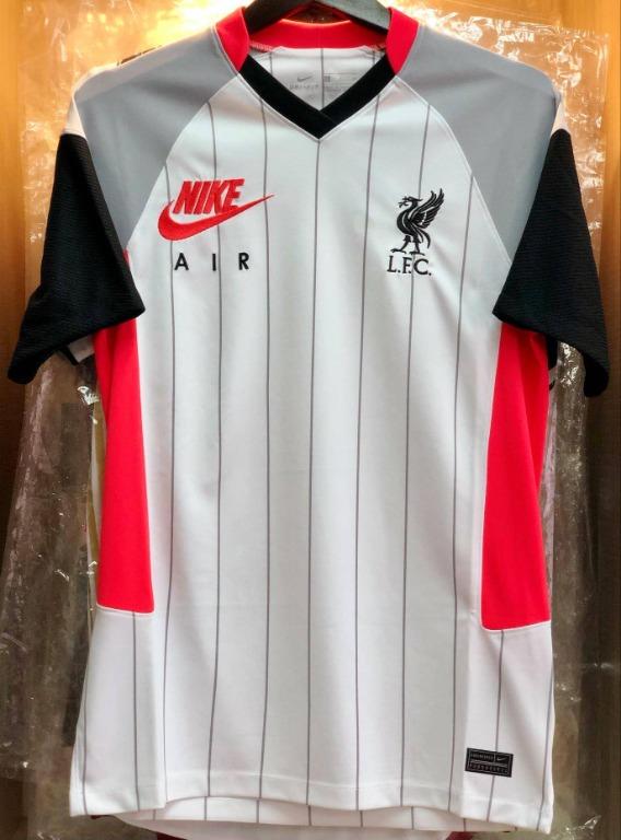 Liverpool sales fourth kit