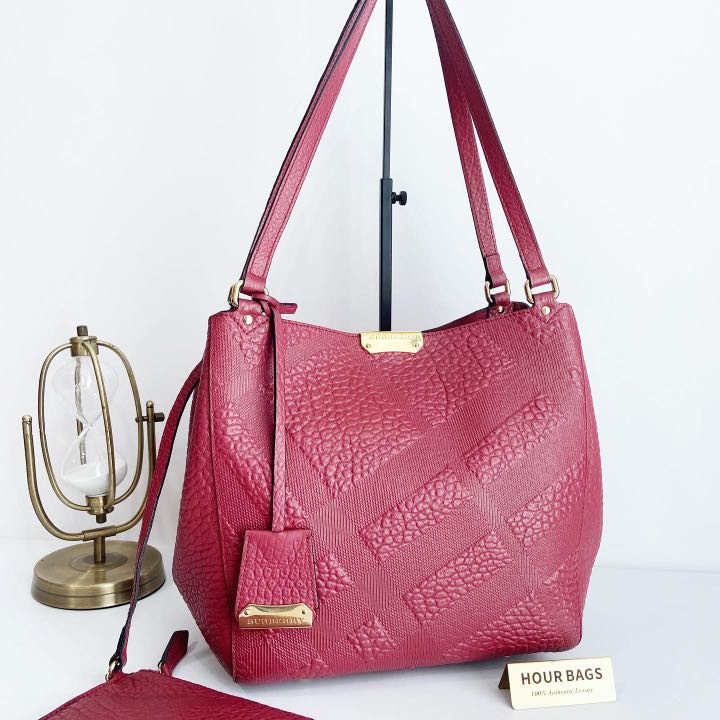 Burberry canterbury leather 2025 tote