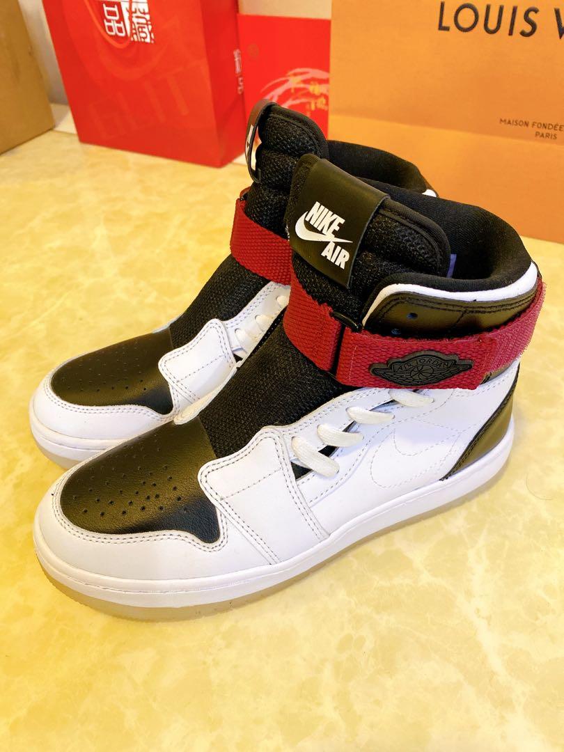 全新Nike air Jordan 1 nova xx 女鞋us7, 運動休閒, 運動鞋在旋轉拍賣