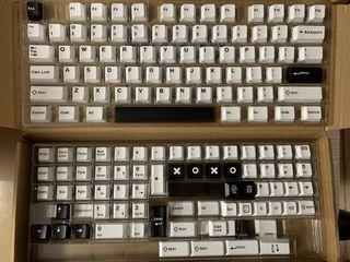 ABS Black on White Keycaps