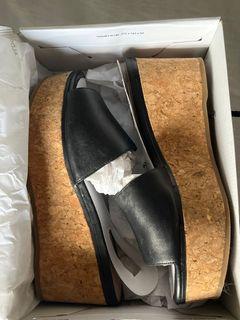 ALDO BLACK WEDGE SANDALS/HEELS