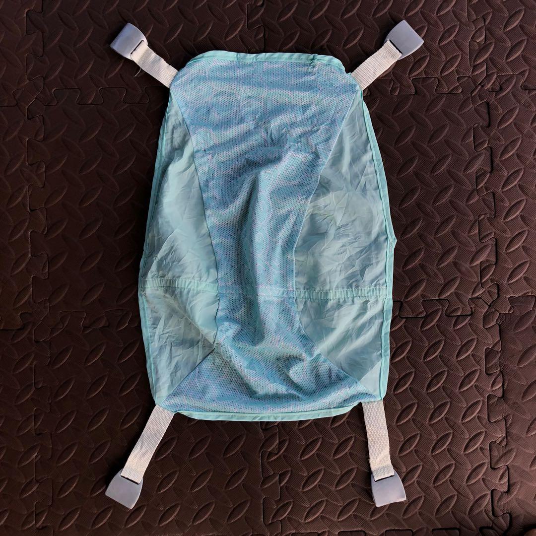 Baby bath net (Category: Bathtub & Bath Accessories) located in Cabiao. Submitted by MomAndBabyCorner (Listing ID 1135334759, Image 1). Description: Small size No brand.