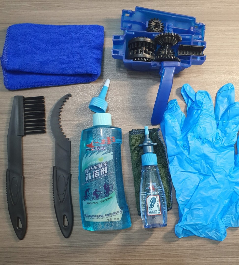 Bicycle chain & cassette cleaning kit, Sports Equipment, Bicycles