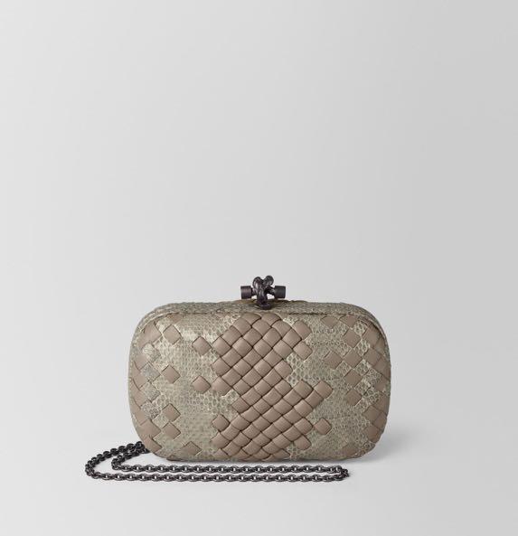 BNWT Bottega Veneta Chain Knot Women s Fashion Bags Wallets