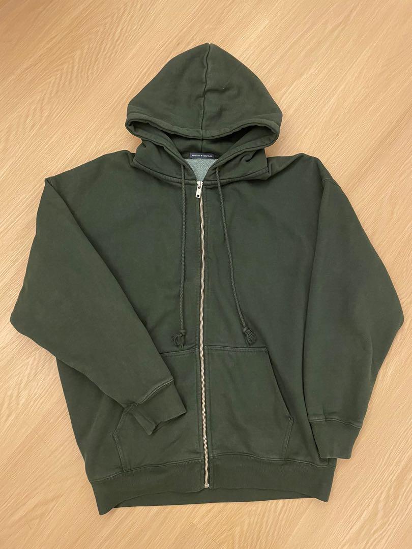Authentic Brandy Melville Army Green Zip Up Christy Hoodie, Women's  Fashion, Coats, Jackets and Outerwear on Carousell