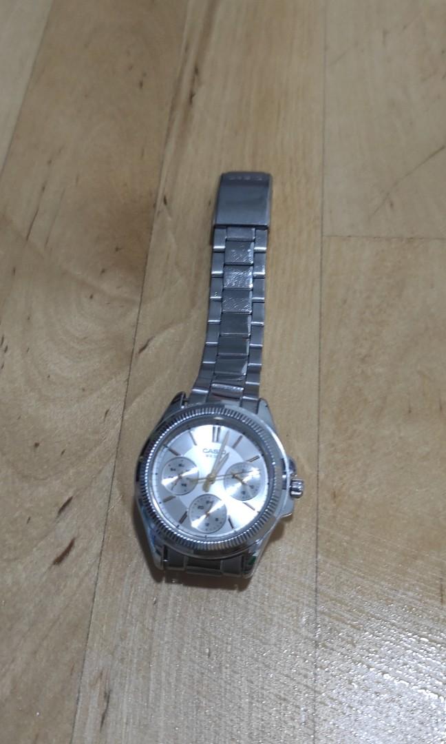 Casio women's chronograph watch store