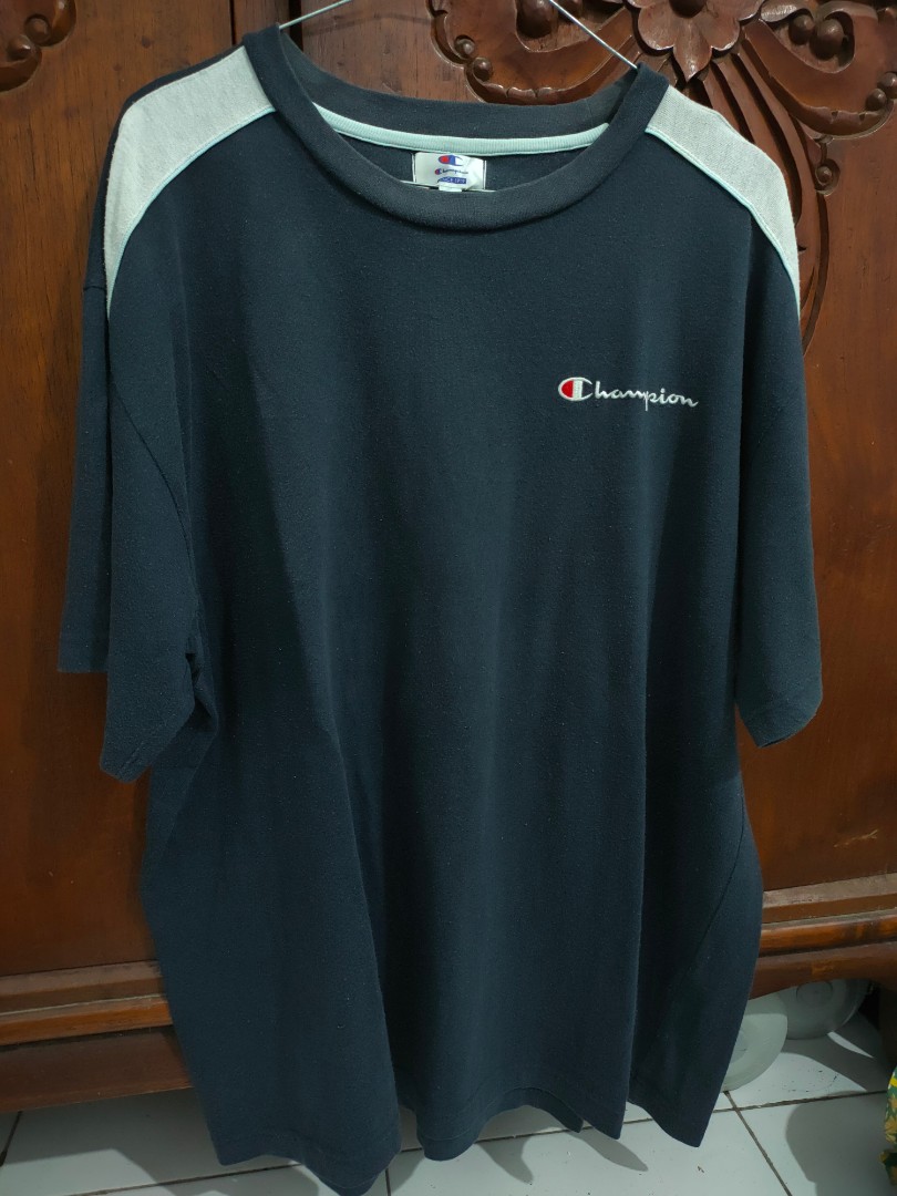 Champion vintage tshirt, Fesyen Pria 