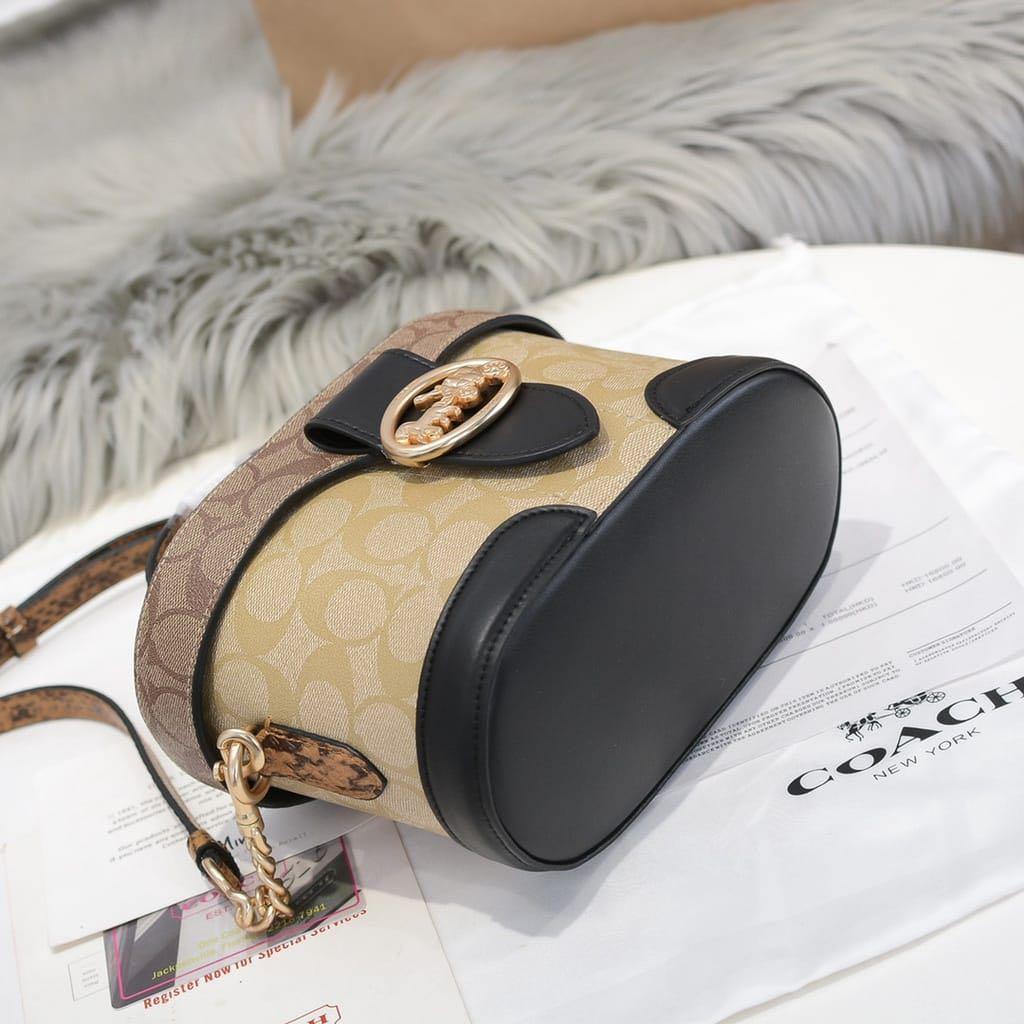 Register coach hotsell purse