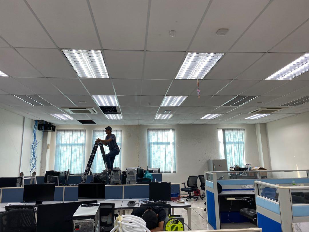 Computer & network services (Category: Electrical, Lighting & Wiring) located in Johor Bahru. Submitted by amirarif17 (Listing ID 1135375646, Image 2). Description: Professional Home decorations and renovation works Kami menyediakan perkhidmatan : -Home and office IT service (computer,printer repair & supply) -Membaik pulih kerosakan rumah (paip air,elektrikal,structure defect) -Mengubah suai kediaman anda (memasang awning,menambah bilik,mengubah
