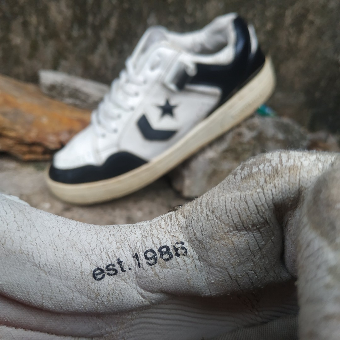 converse weapon low division